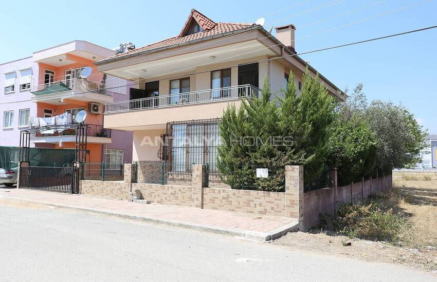 Partially Furnished Resale Villa for Sale in Antalya 1