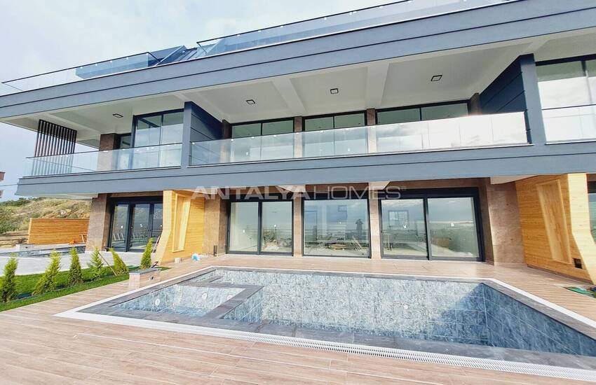 Alanya İncekum'da Özel Havuzlu ve Şık Tasarımlı Villalar 2