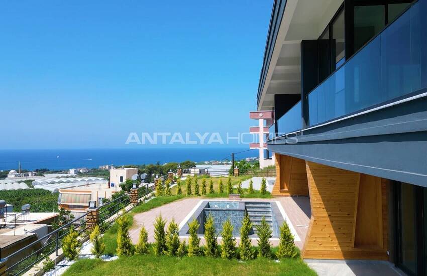 Stylish Villas with Private Outdoor Pool in Alanya Incekum 3