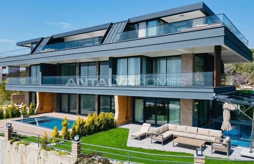 Stylish Villas with Private Outdoor Pool in Alanya Incekum 1