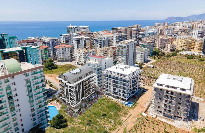 Apartments in Walking Distance From Beach in Mahmutlar Alanya