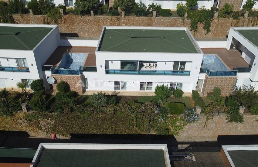 Sea View Villa with Private Pool in Kargicak Alanya 17
