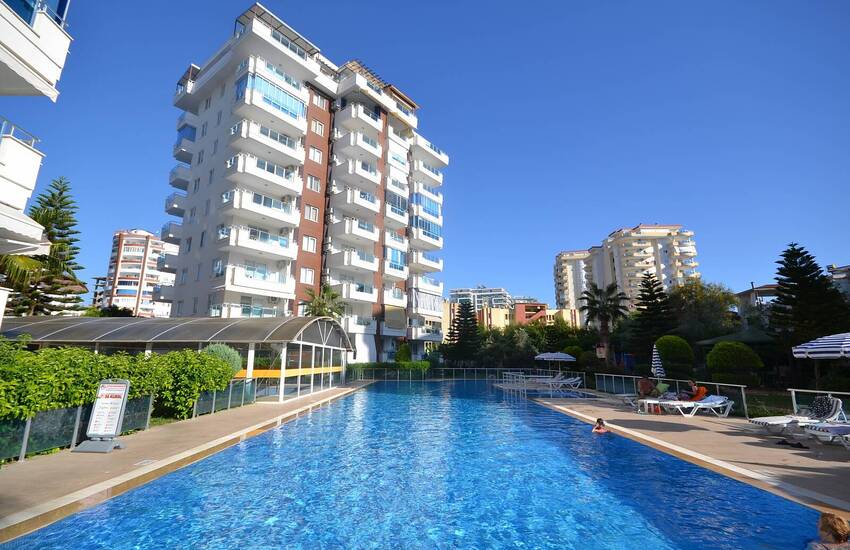 Apartment in a Residential Complex with Pool in Alanya