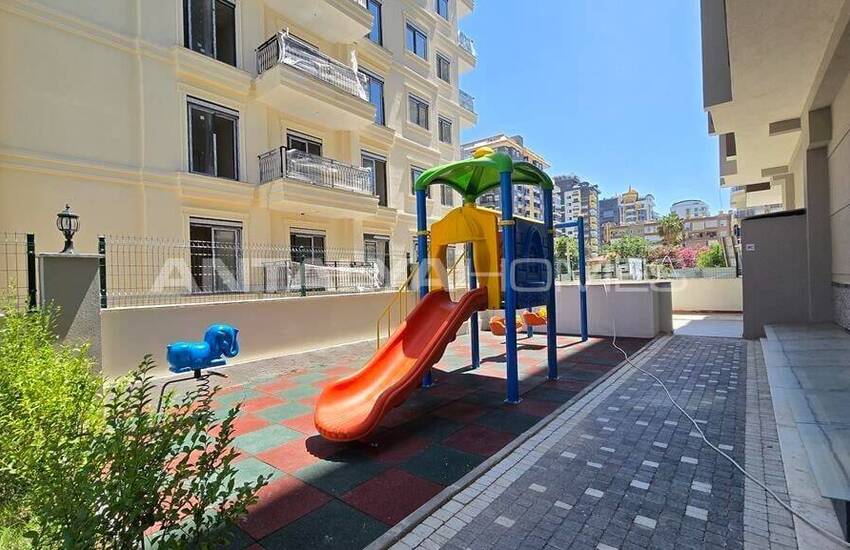 Alanya Mahmutlar'da Yatırıma Uygun Şık Tasarımlı Daireler 8