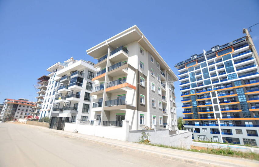 Lägenheter I Ett Komplex Med Pool I Alanya Mahmutlar 5