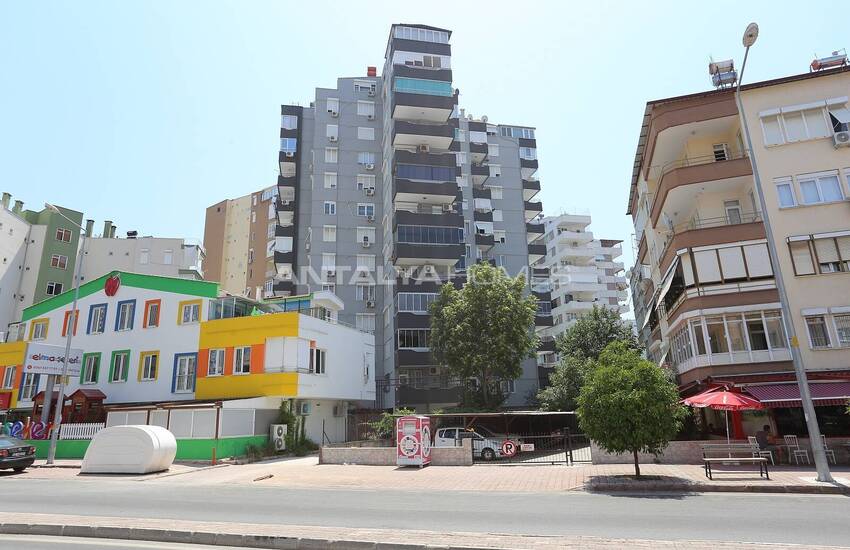 Spacious Apartment in a Complex with Swimming Pool in Muratpasa 5