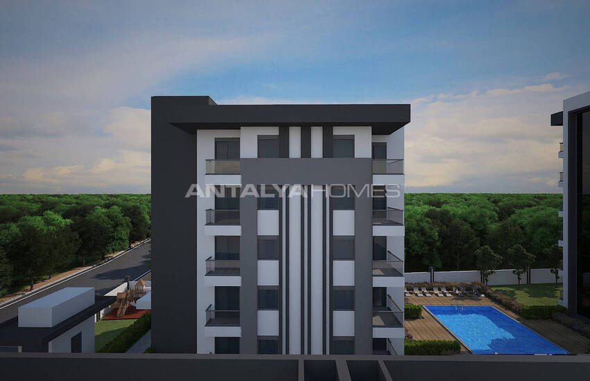 Functional Flats on a Main Road in Antalya Altintas 2