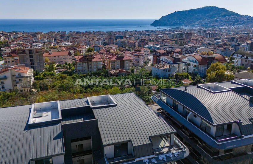 Properties Within Walking Distance of Beach in Alanya