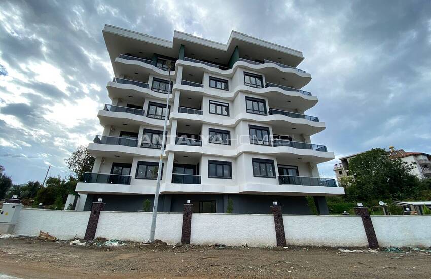 Alanya Mahmutlar'da Sosyal İmkanlı Projede Satılık Daireler 1