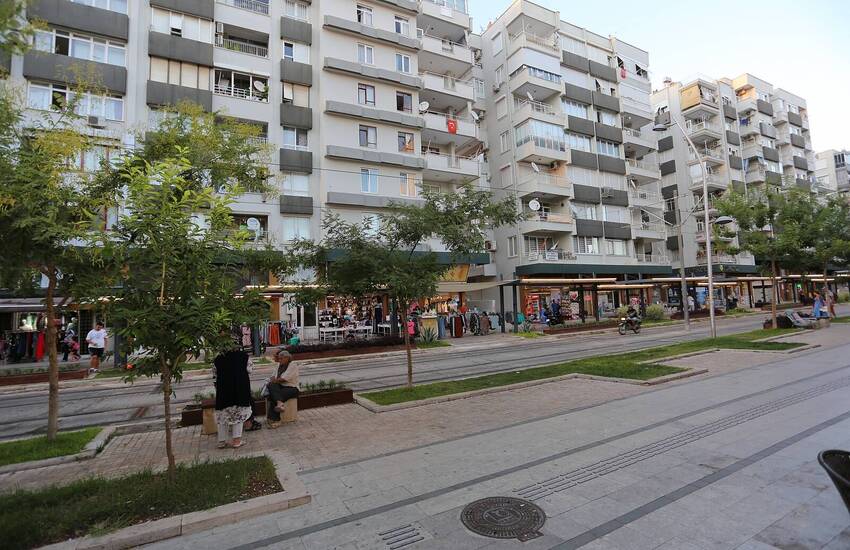 Centrally Located Flat Close to Tram Stop in Muratpasa
