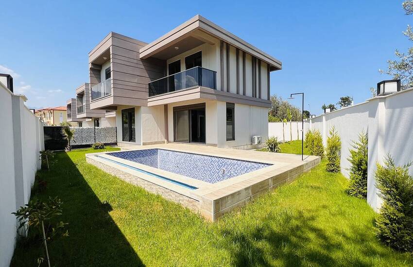 Detached House with Spacious Living Spaces in Kemer Antalya