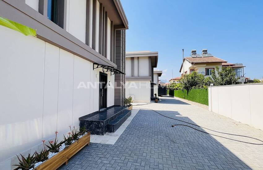 Detached House with Spacious Living Spaces in Kemer Antalya 3