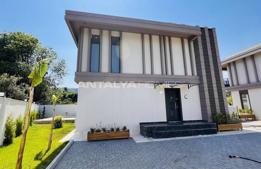 Detached House with Spacious Living Spaces in Kemer Antalya 4