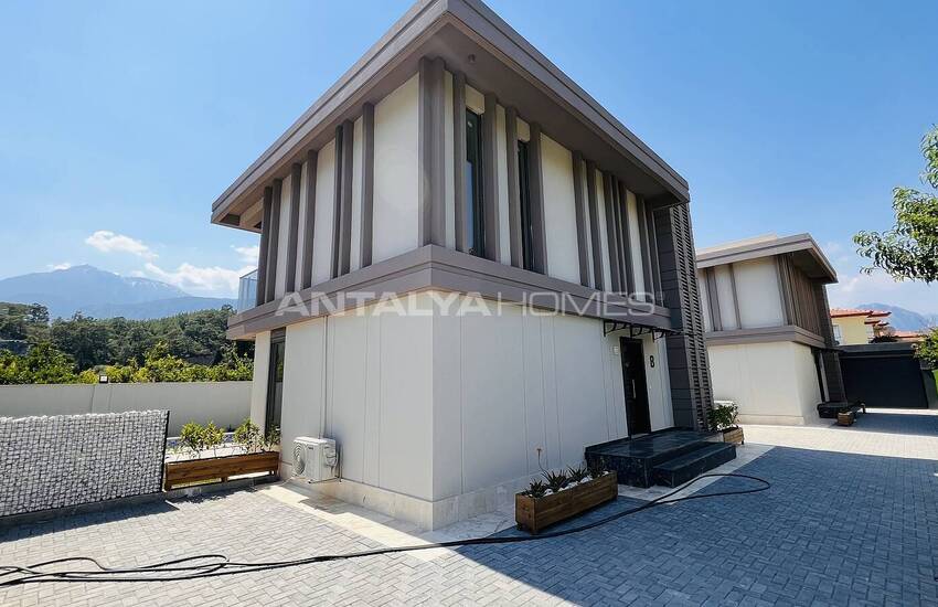 Detached House with Spacious Living Spaces in Kemer Antalya 5