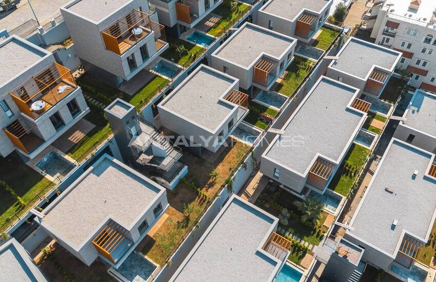 Konaklı'da Ultra Lüks Yaşam Sunan Satılık Villalar 4