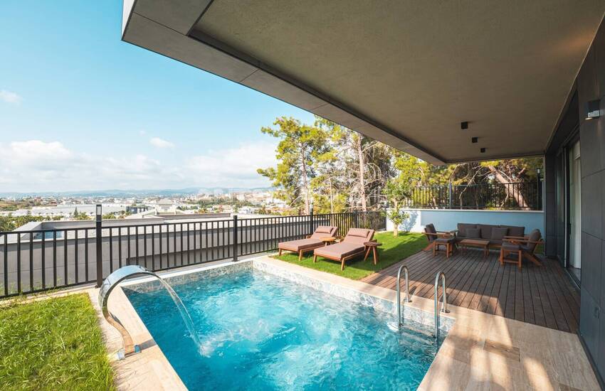 Konaklı'da Ultra Lüks Yaşam Sunan Satılık Villalar 1