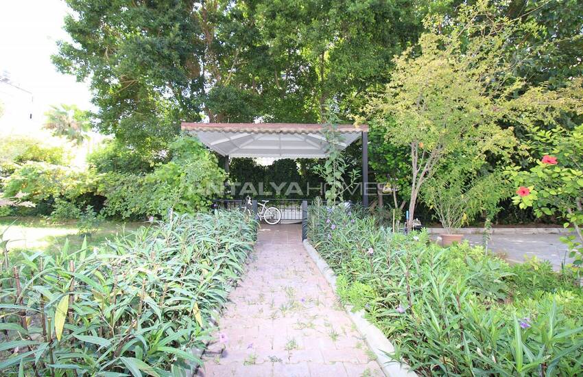 Sea View Flat in a Complex with Pool in Lara Antalya 5