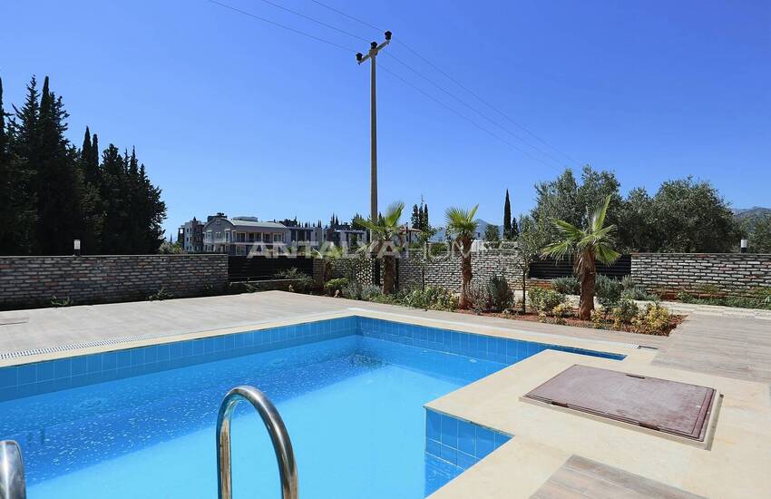 Трехэтажный Сдвоенный Дом с Бассейном в Дёшемеалты 9