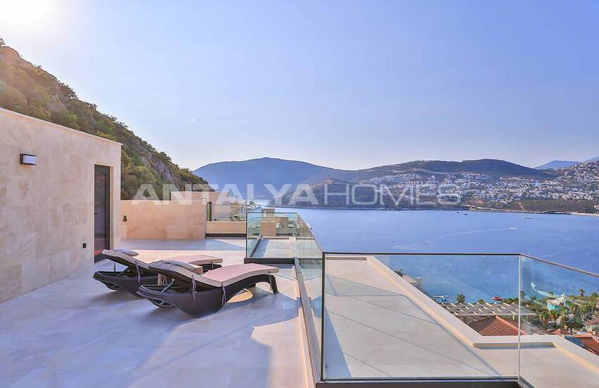 Luxe Villa Suitable for Extended Families in Kalkan Antalya 19