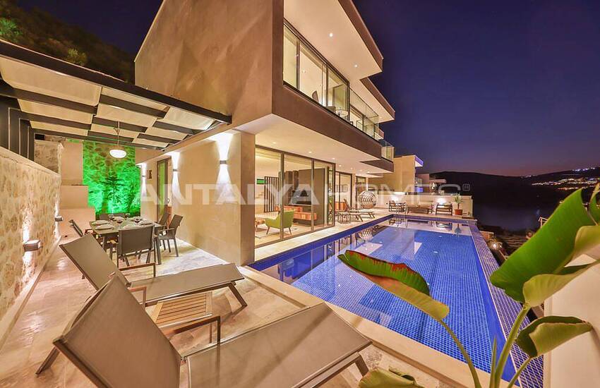 Luxe Villa Suitable for Extended Families in Kalkan Antalya 9