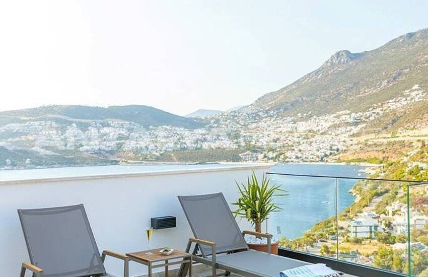 Sea View Villa Within Walking Distance to the Beach in Kalkan 9