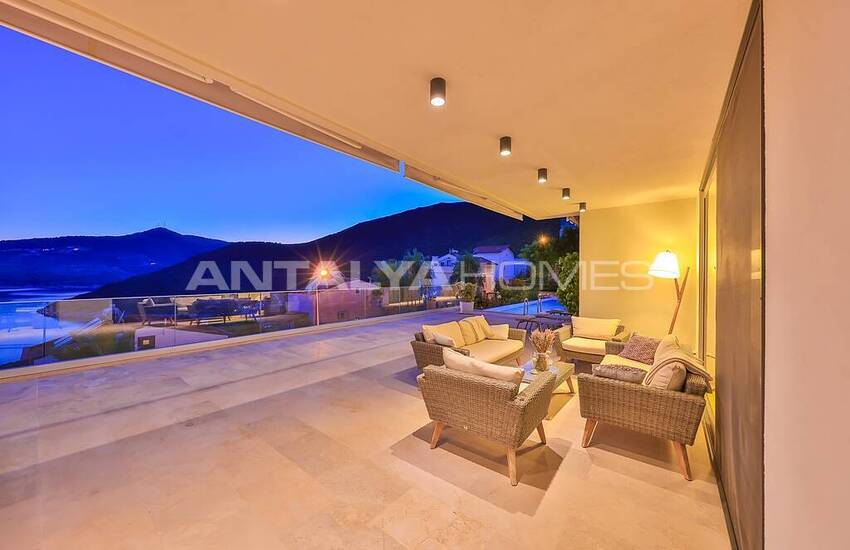 Luxury 5-bedroom Detached House with Infinity Pool in Kalkan 10