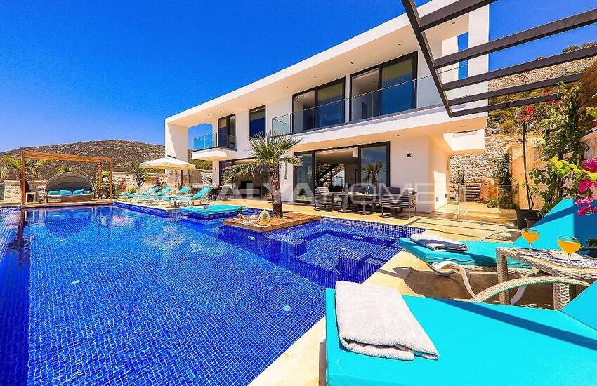 Panoramic Sea View Villa with Infinity Pool in Kalkan 12