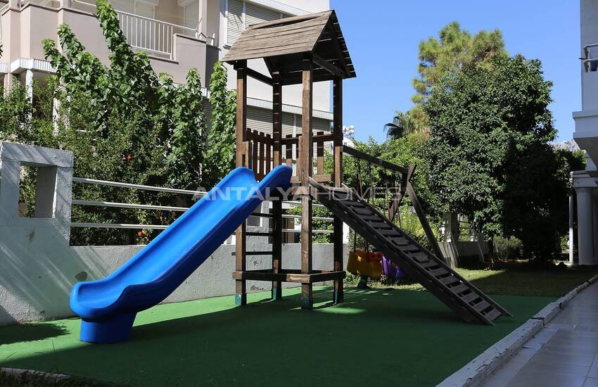 Furnished Flat in a Complex with Pool in Konyaalti, Antalya 2