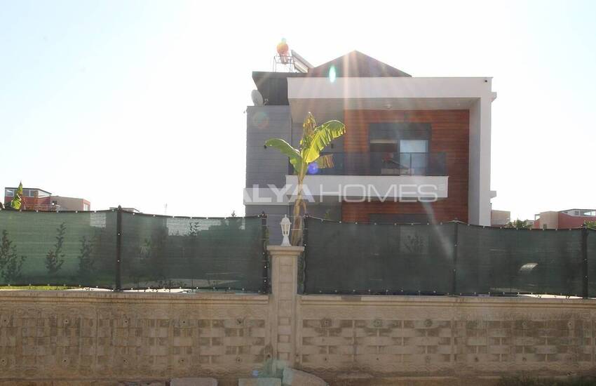 Spacious Villas Suitable for a Private Life in Kadriye 4