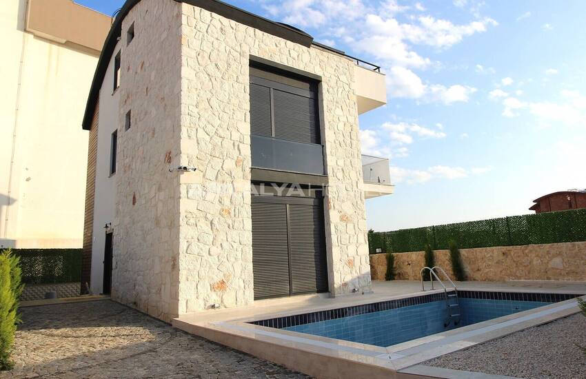 Detached Stone House with Pool and Sauna in Kadriye 4