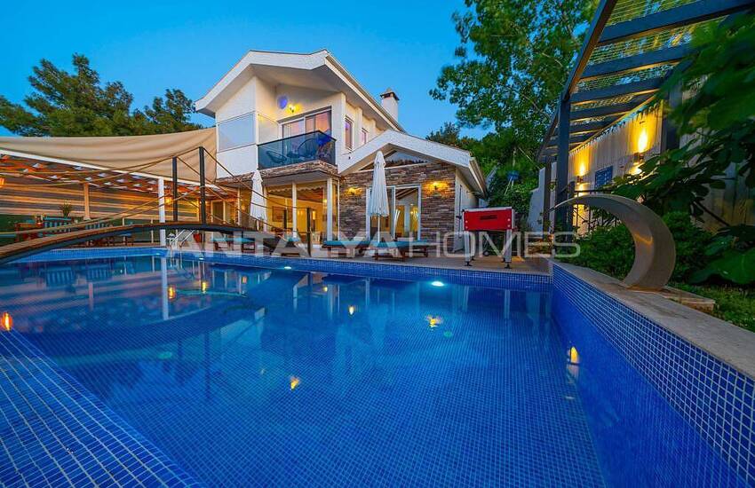 Key Ready Villa with Heated Pool and Jacuzzi in Kalkan 7