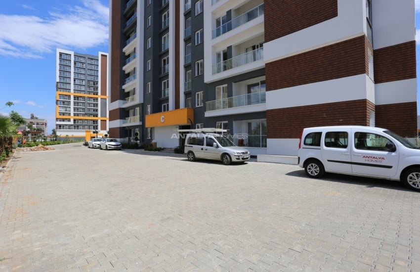Flat in Complex with Swimming Pool in Antalya Kepez 2