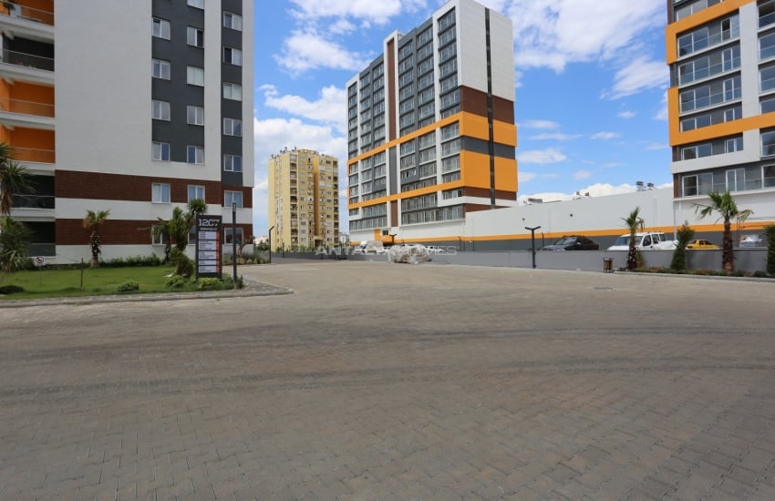 Flat in Complex with Swimming Pool in Antalya Kepez 6