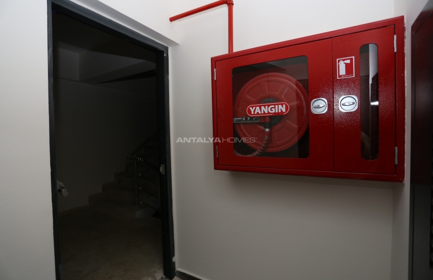 Flat in Complex with Swimming Pool in Antalya Kepez 9
