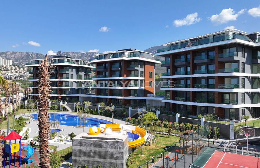 Alanya'da Kaliteli Yaşam Sunan Sitede Satılık Daireler 4