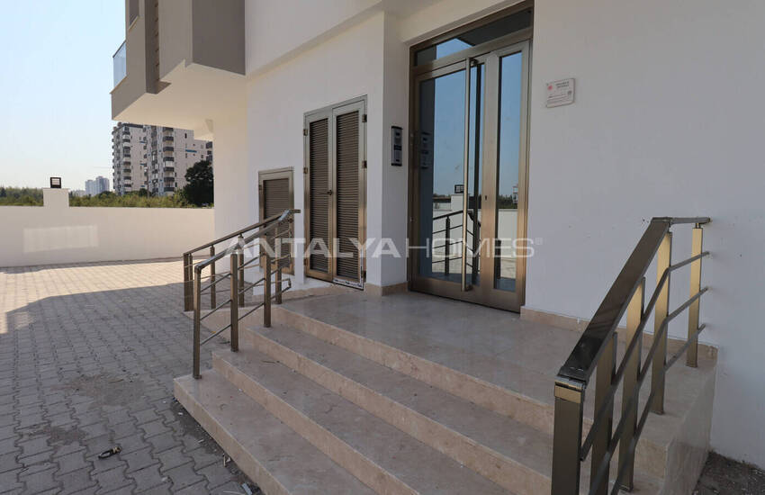 Antalya Döşemealtı'nda Şık Tasarımlı Sıfır Daireler 5