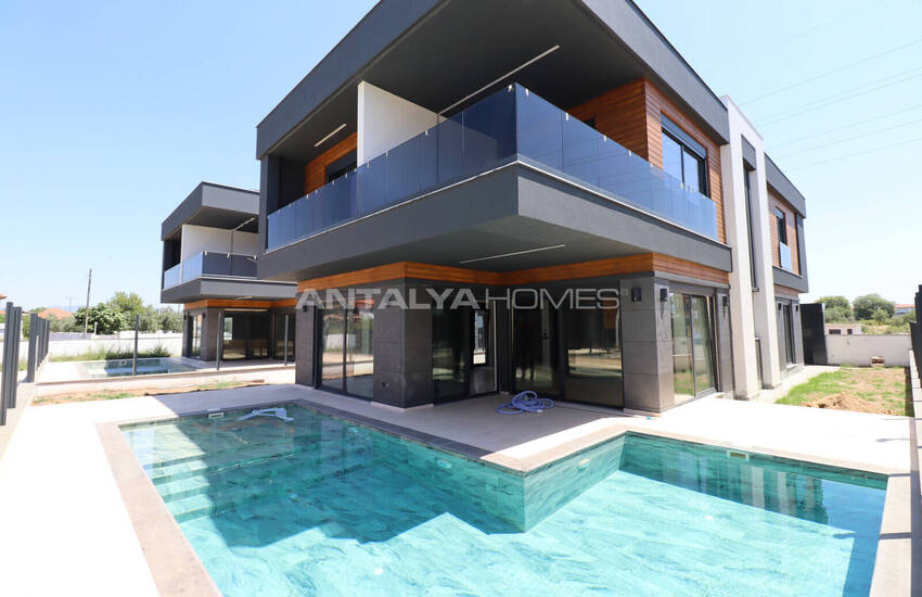 Detached Villas in a Luxury Complex in Dosemealti Antalya