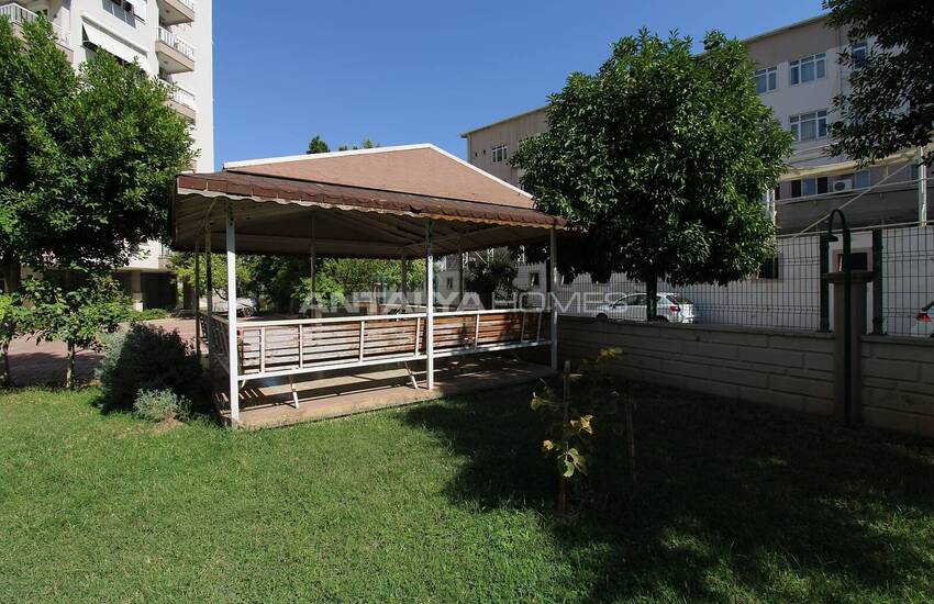 Wide and Spacious Apartment in Complex in Antalya Muratpasa 6