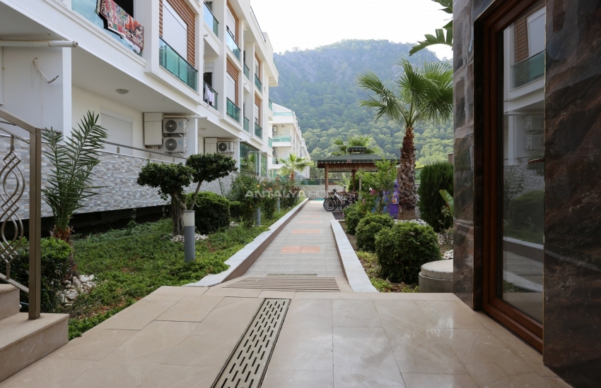 Möblerad Lägenhet Med Utsikt Över Bergen I Konyaalti Sarisu 3