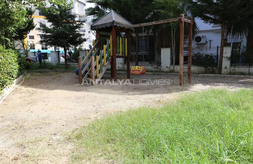 Well-located Apartment with 2 Bedrooms in Antalya Konyaalti 3