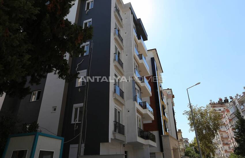 Well Located Property with Underfloor Heating in Muratpasa Antalya 3