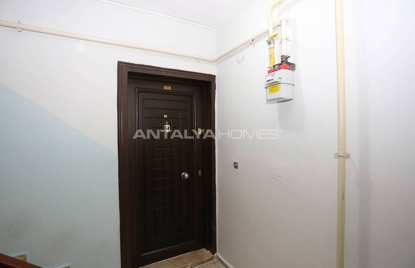 Spacious Renovated Flat in Complex in Antalya Muratpasa 8
