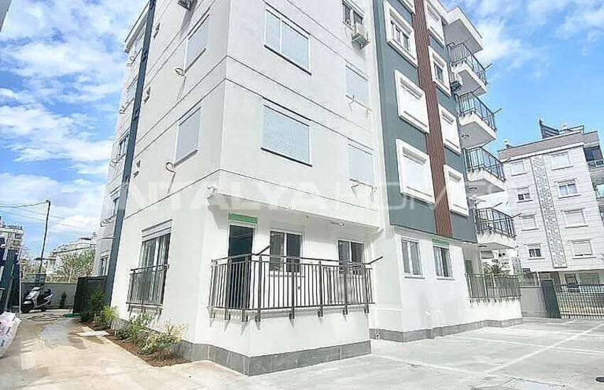 3 Bedroom Flat with Gas Combi in Muratpasa Kizilarik 4