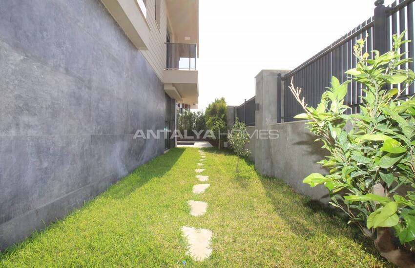 Turnkey Triplex Villas with Private Pool in Antalya Guzeloba 7