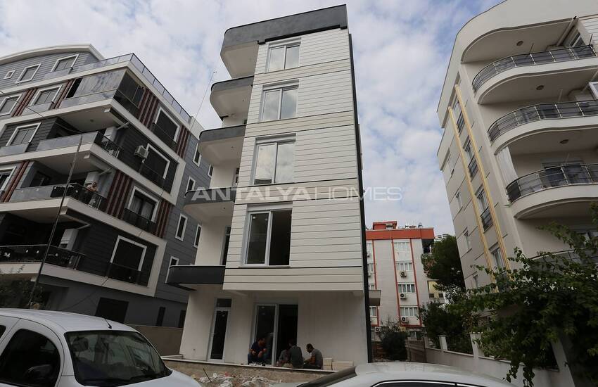 New Real Estate in an Advantageous Location in Muratpasa 2