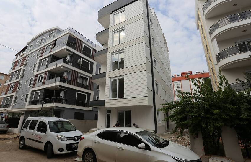 New Real Estate in an Advantageous Location in Muratpasa 1