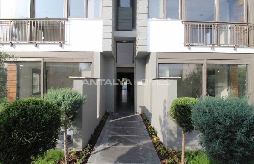 Real Estate in a Complex with Indoor Parking Lot in Lara, Antalya 6