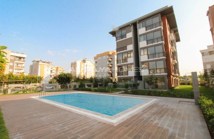Real Estate in a Complex with Indoor Parking Lot in Lara, Antalya 8