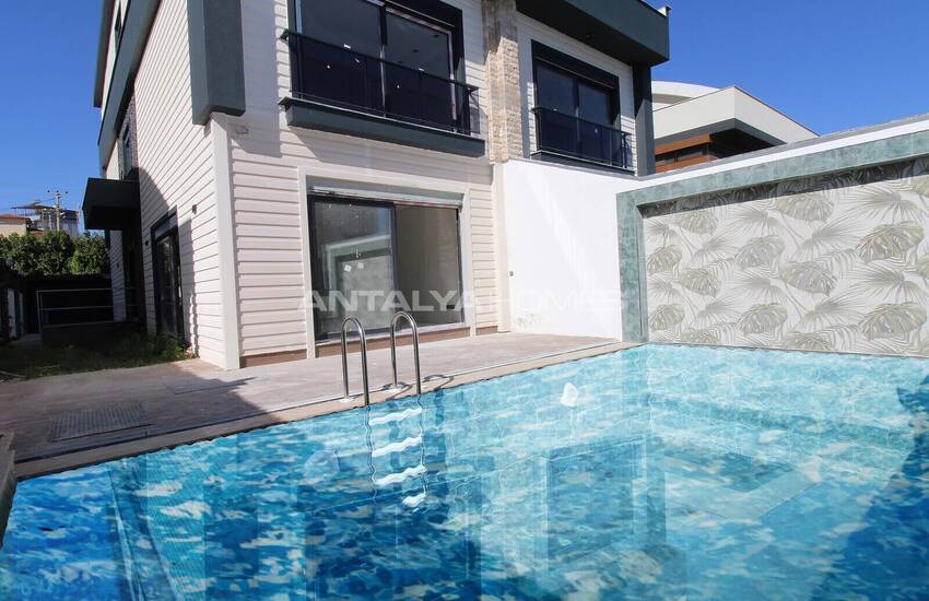 Villa with a Lift and Private Garden in Guzeloba Antalya 1
