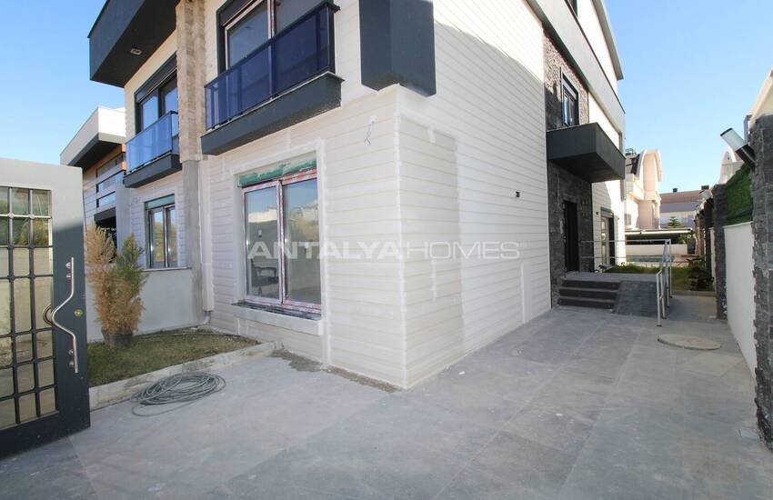 Villa with a Lift and Private Garden in Guzeloba Antalya 4